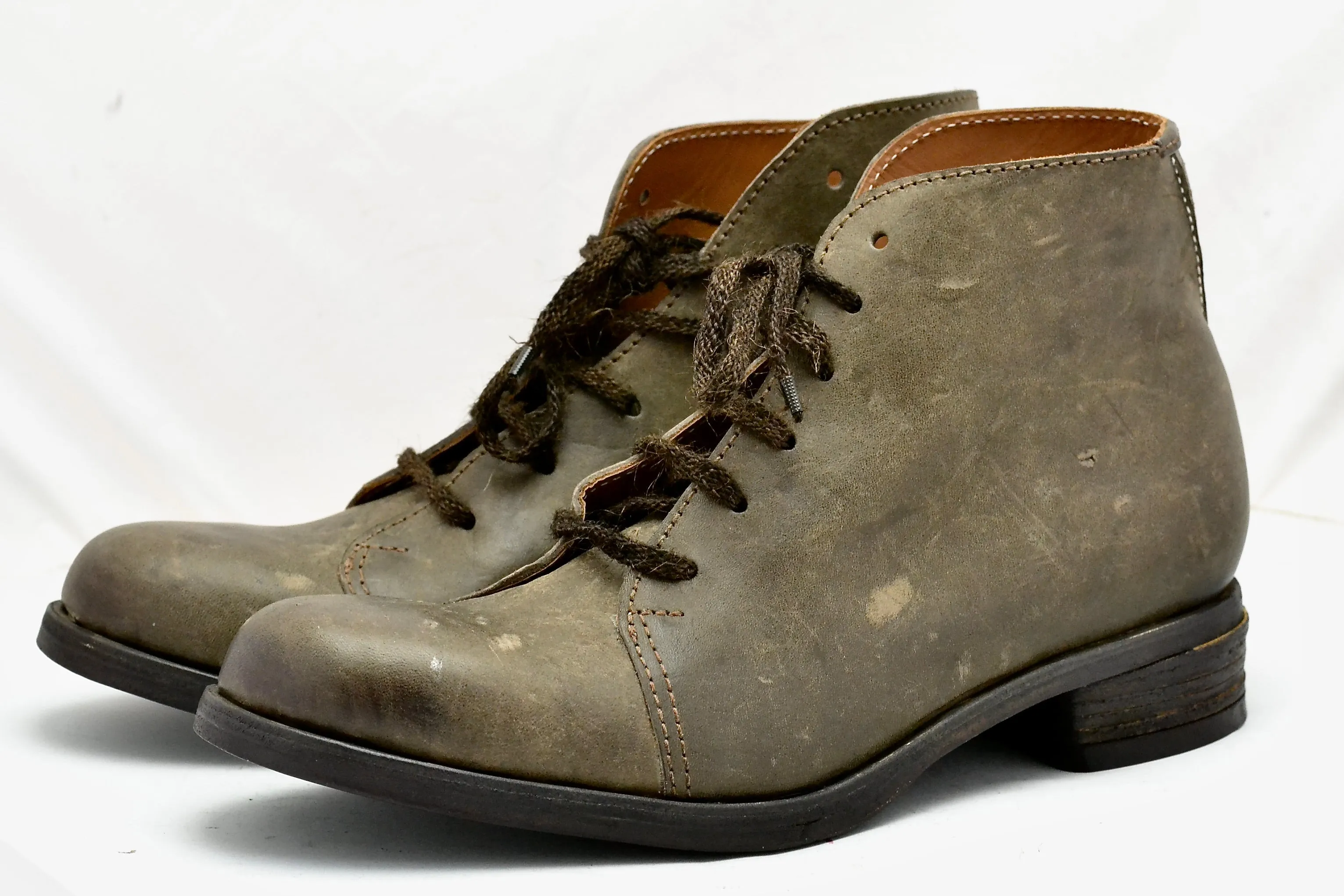 Asym derby boot  |  brown frisone | Horse