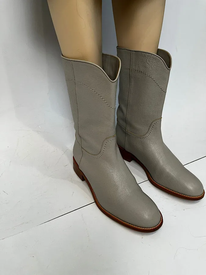 Chanel 13C 2013 Cruise Grey Leather Western Boots Large CC Logo EU 40.5 US 9.5