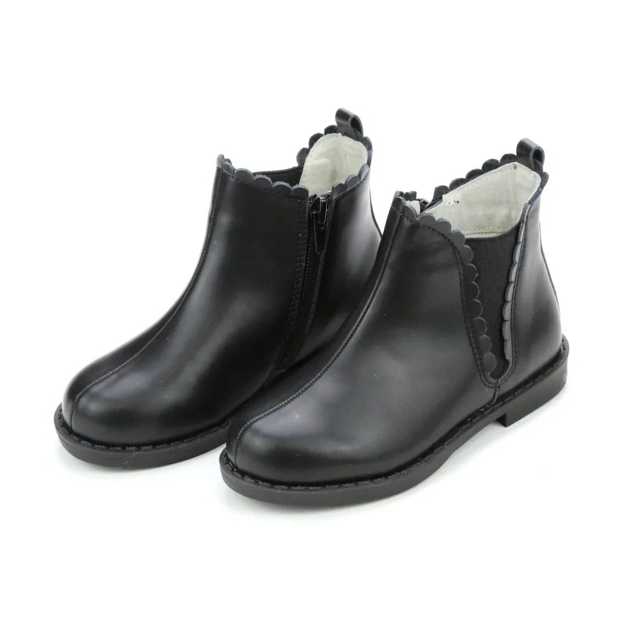 L'AMOUR - Nicola Scalloped Chelsea Boot Black