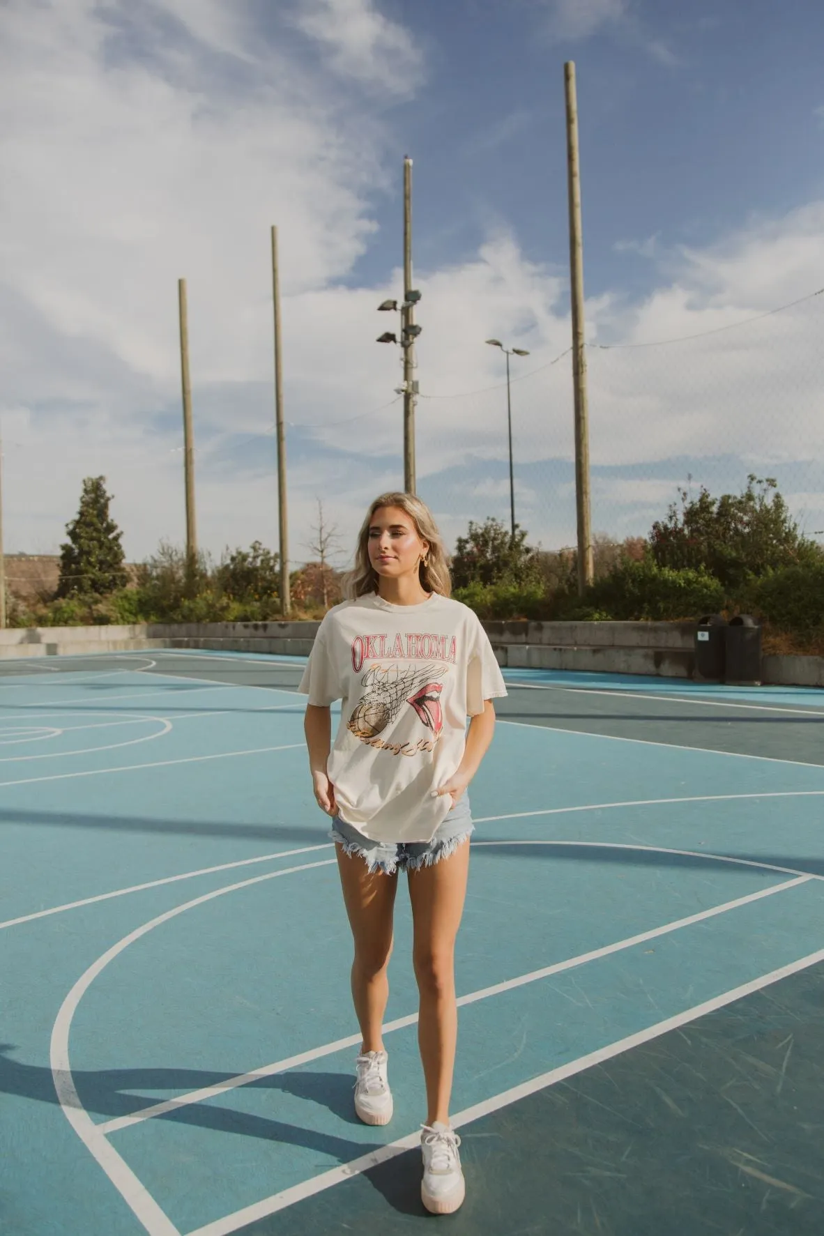 Rolling Stones Sooners Basketball Net Off White Thrifted Tee